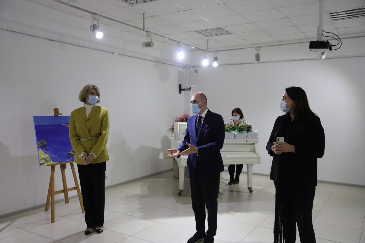 ქალთა საერთაშორისო დღესთან დაკავშირებით  კულტურის სფეროში მოღვაწე  ქალბატონებს საჩუქრები გადაეცათ