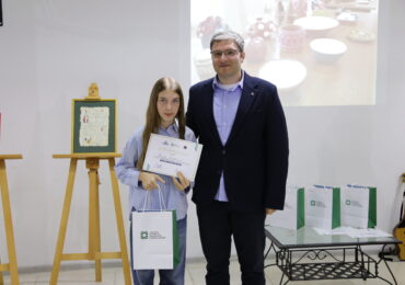 ვალერი არქანიას სახელობის საგამოფენო დარბაზში პროექტ „შემოქმედებითი ზაფხულის“ დასკვნითი ღონისძიება გაიმართა
