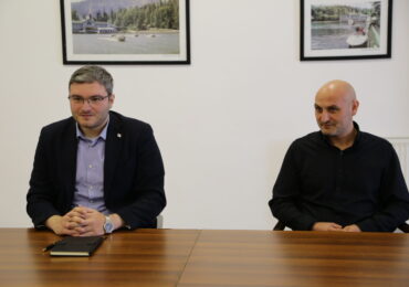 აფხაზეთის კულტურის, სპორტის და ახალგაზრდულ საქმეთა სააგენტოს დირექტორი ავთანდილ ძაგანია აფხაზეთის ფარიკაობის ფედერაციის პრეზიდენტ გიორგი კეპულაძეს შეხვდა