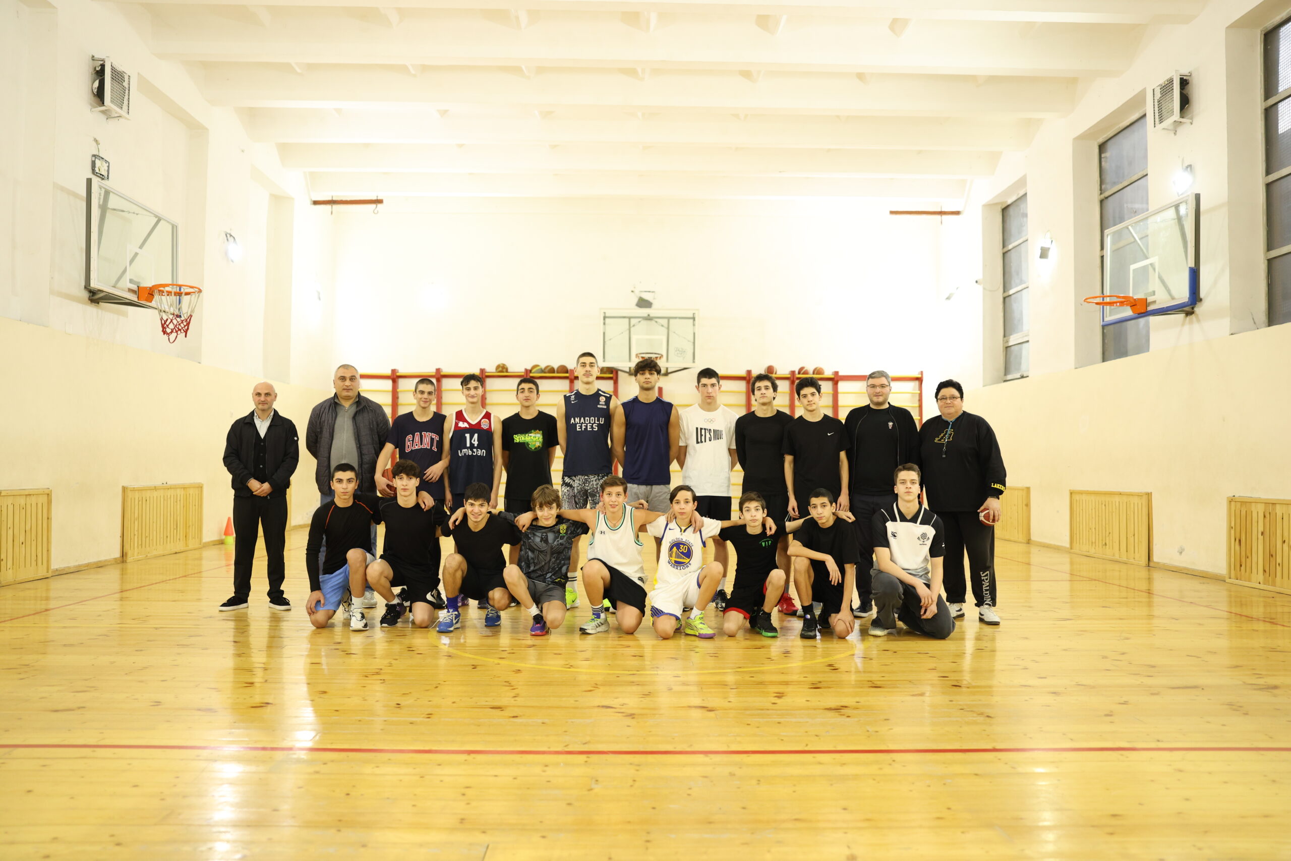 აფხაზეთის კულტურის, სპორტის და ახალგაზრდულ საქმეთა სააგენტოს დირექტორი ავთანდილ ძაგანია საკალათბურთო კლუბებს ეწვია