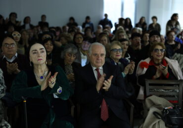 ვალერი არქანიას სახელობის არტ-გალერეაში ცნობილი სოხუმელი პოეტისა და ჟურნალისტის მარი ჟღენტის საიუბილეო შემოქმედებითი საღამო გაიმართა