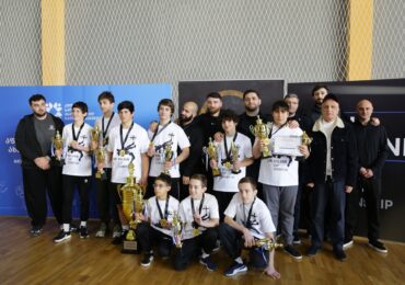 ჭიდაობაში დამსახურებული მწვრთნელის ზური ქალდანის სახელობის თასის გათამაშება გაიმართა