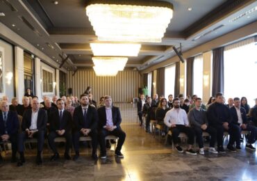 წარმატებული სპორტსმენების დაჯილდოება